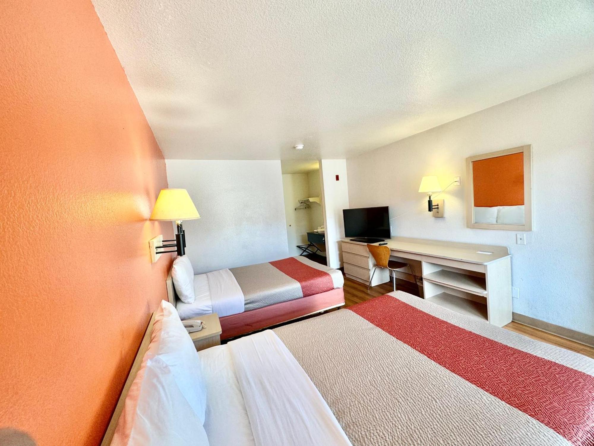 Motel 6-Bellflower, Ca - Los Angeles Екстер'єр фото